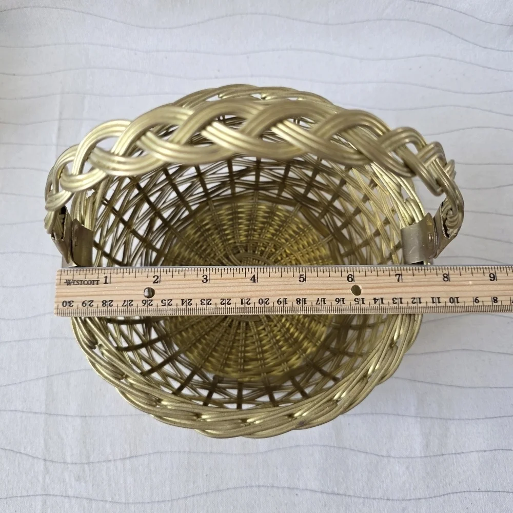Vintage Brass Woven Metal Basket Decor Metal Moveable Handle 9